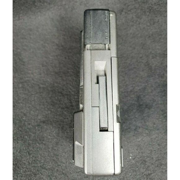 Vintage 80s Kodak Tele Disc Camera Flash Black Small Compact USA Electronic Prop - Picture 4 of 7